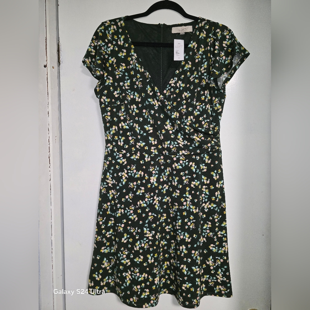Loft Women's Floral Black Floral Dress * Size 8 * Brand NWT * Little Black Dress